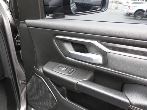 Used 2022 RAM 1500 Big Horn AWD/4WD image 33