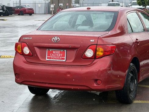 Used 2010 Toyota Corolla LE FWD image 7