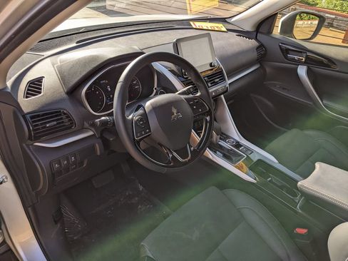 Used 2025 Mitsubishi Eclipse Cross SE AWD/4WD image 8