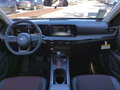 New 2026 Nissan Kicks SR image 13