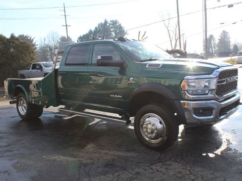 Used 2020 RAM 5500 Tradesman w/ Safety Group image 9