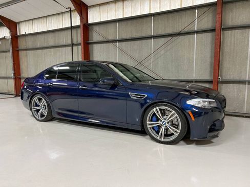 Used 2013 BMW M5 RWD image 11