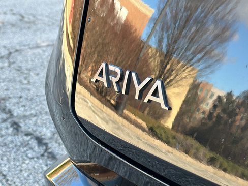 Certified 2024 Nissan Ariya AWD image 9
