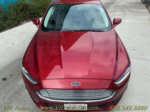 Used 2016 Ford Fusion SE w/ Equipment Group 202A image 3