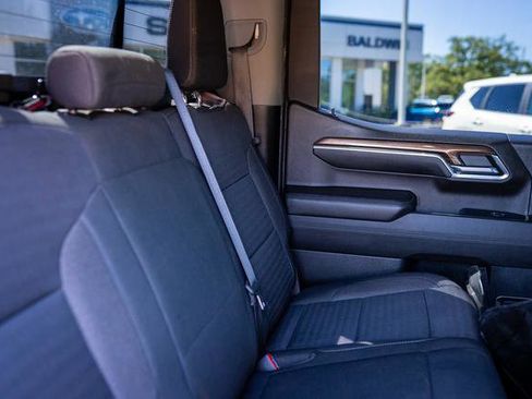 Used 2022 Chevrolet Silverado 1500 LT w/ All Star Edition Plus RWD image 9