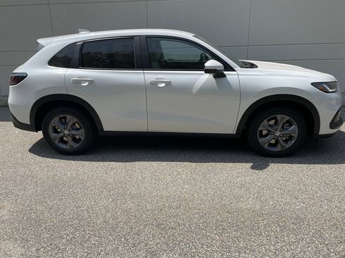 New 2026 Honda HR-V LX image 5