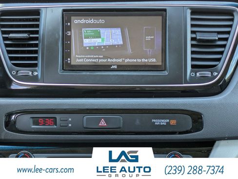 Used 2015 Kia Sedona EX w/ EX Premium Package image 18