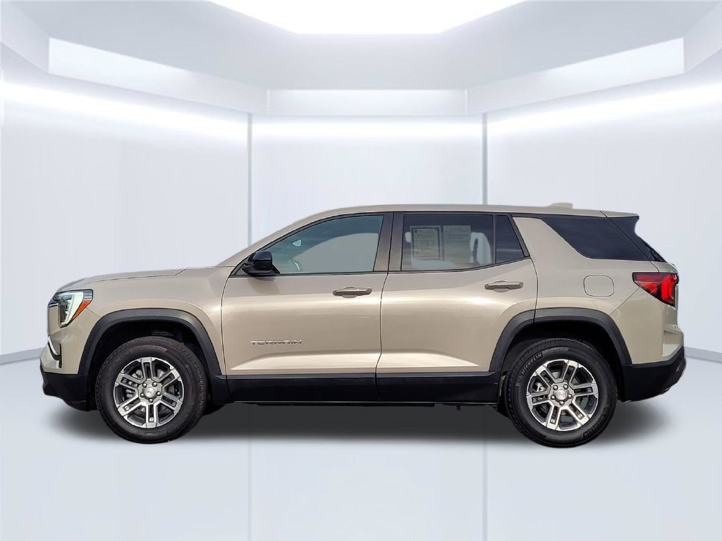 Used 2025 GMC Terrain Elevation AWD/4WD image 7