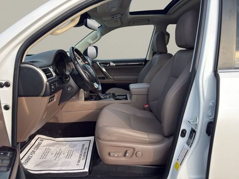 Used 2021 Lexus GX 460 Premium w/ Premium Package AWD/4WD image 9