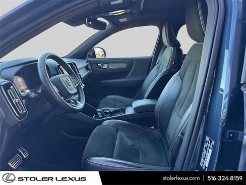 Used 2022 Volvo XC40 P8 Recharge Ultimate image 19