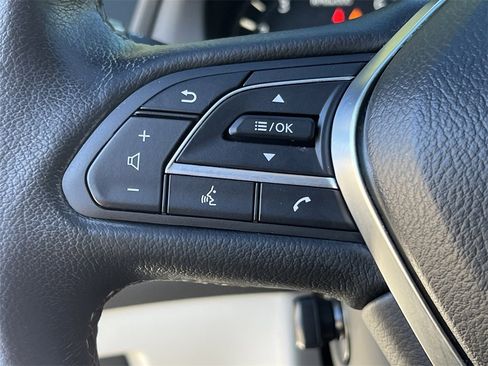 Used 2022 INFINITI Q50 Sensory image 20