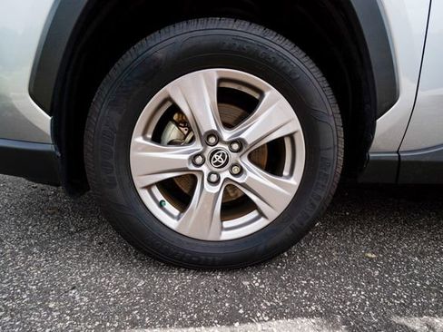 Used 2022 Toyota RAV4 XLE image 37