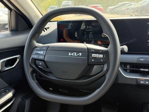 Used 2025 Kia K4 FWD image 13