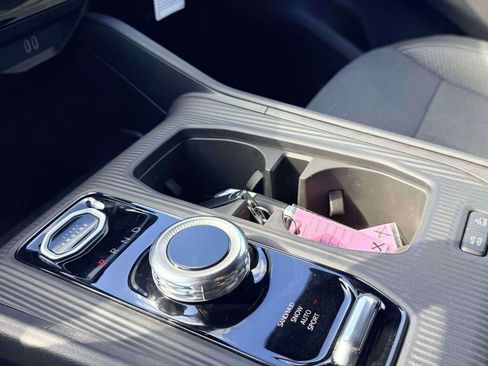 New 2026 Jeep Cherokee Laredo image 21