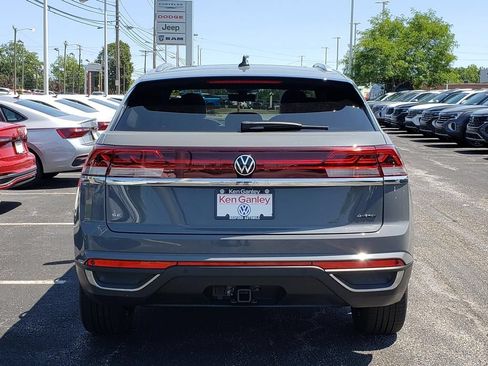 New 2026 Volkswagen Atlas Cross Sport SE AWD/4WD image 4