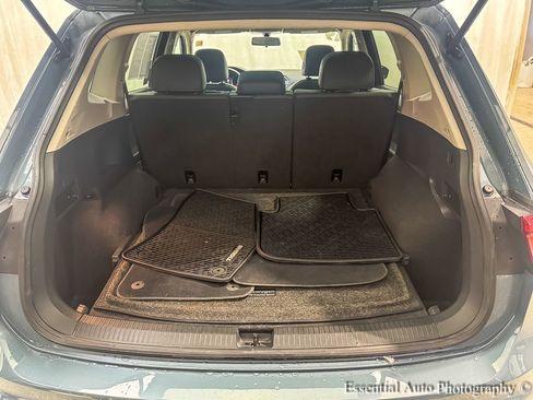 Used 2019 Volkswagen Tiguan SE w/ Panoramic Sunroof Package image 23
