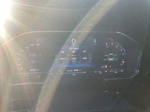 Used 2024 Chevrolet Silverado 1500 LT Trail Boss w/ Convenience Package II image 16