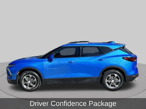 Used 2024 Chevrolet Blazer LT w/ Driver Confidence Package FWD image 3
