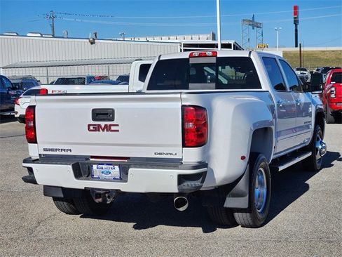 Used 2018 GMC Sierra 3500 Denali w/ Duramax Plus Package image 5