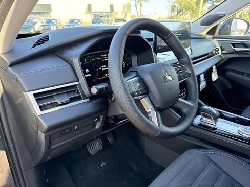 New 2026 Mitsubishi Outlander SEL FWD image 21