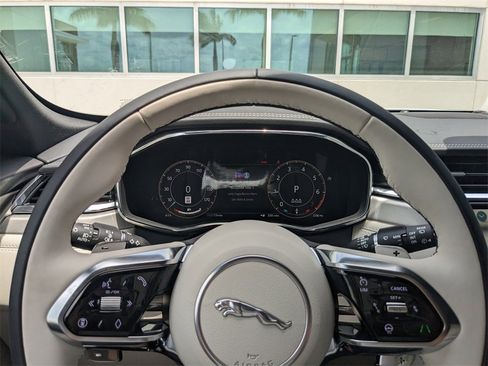 New 2026 Jaguar F-PACE R-Dynamic S image 25