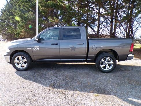 Used 2019 RAM 1500 Big Horn image 2