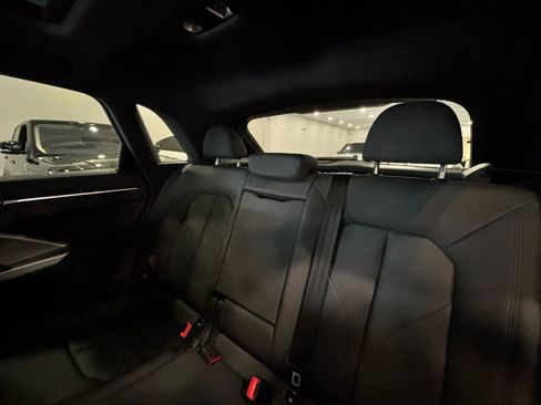 Used 2021 Audi Q3 2.0T Premium image 14