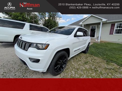 Used 2018 Jeep Grand Cherokee Altitude image 1