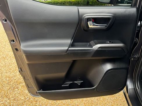 Used 2022 Toyota Tacoma 4x4 Double Cab image 51