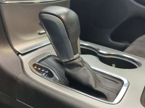 Used 2019 Jeep Grand Cherokee Altitude AWD/4WD image 34