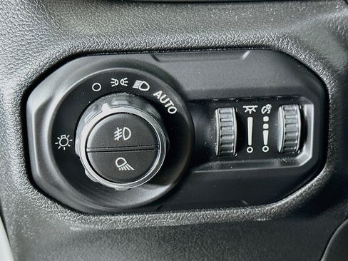 Used 2021 Jeep Gladiator Sport AWD/4WD image 16
