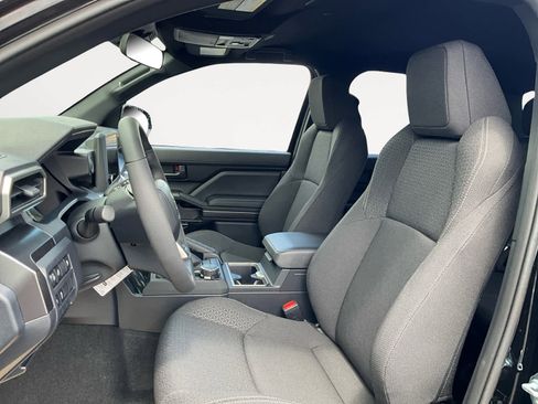 New 2026 Toyota 4Runner SR5 AWD/4WD image 9
