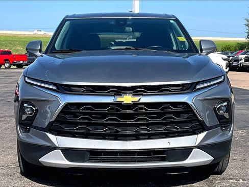 Used 2025 Chevrolet Blazer LT AWD/4WD image 3