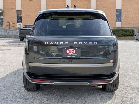 Used 2024 Land Rover Range Rover SE AWD/4WD image 4