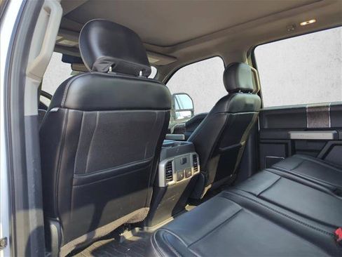 Used 2019 Ford F250 Lariat w/ Lariat Ultimate Package AWD/4WD image 14