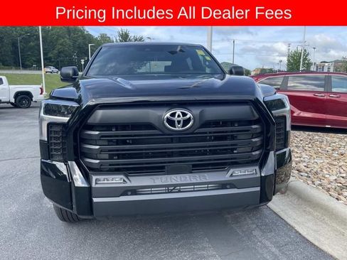 Used 2025 Toyota Tundra SR5 w/ SR5 Convenience Package AWD/4WD image 14