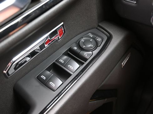 Used 2023 GMC Sierra 1500 AT4 w/ Technology Package AWD/4WD image 25