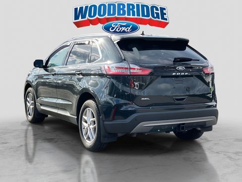 Used 2023 Ford Edge SEL w/ Convenience Package image 3