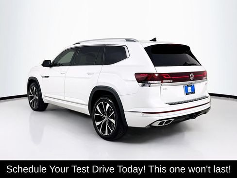 Used 2025 Volkswagen Atlas SEL Premium R-Line AWD/4WD image 5