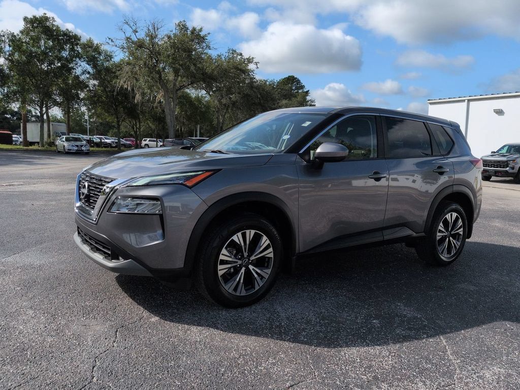 Certified 2023 Nissan Rogue SV FWD image 8