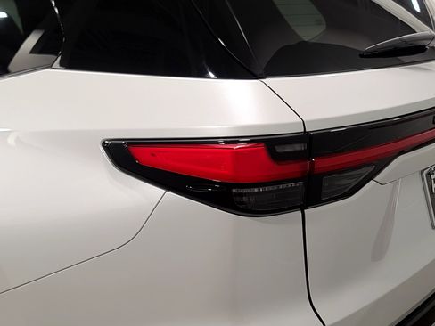 New 2026 Lexus TX 500h AWD image 11