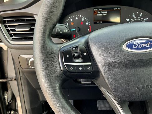 Used 2022 Ford Escape S image 21
