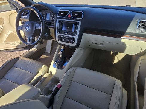 Used 2012 Volkswagen Eos Lux image 28