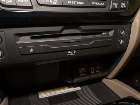 Used 2021 Honda Pilot Elite image 21