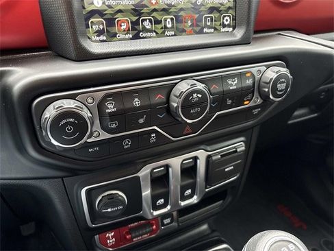 Used 2020 Jeep Wrangler Rubicon image 32