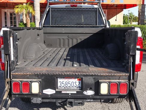 Used 2019 Ford F250 XL w/ Power Equipment Group image 8