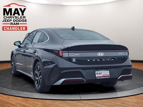 Used 2025 Hyundai Sonata SEL FWD image 3
