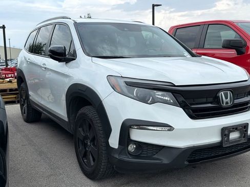 Used 2022 Honda Pilot TrailSport image 3