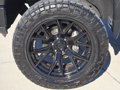 Used 2021 GMC Sierra 1500 Denali w/ Denali Ultimate Package image 9