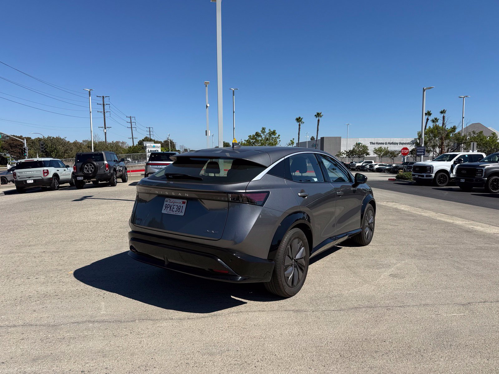 Used 2024 Nissan Ariya FWD image 3